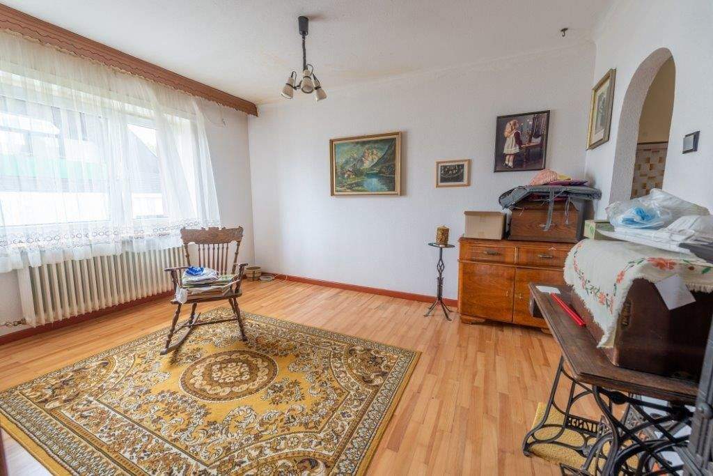 Immobilie in Losheim am See - Die Schachenstraße 14 in Losheim am See kann zum 3-Familienhaus für Sanierer und Pferdefans werden - Bild 16