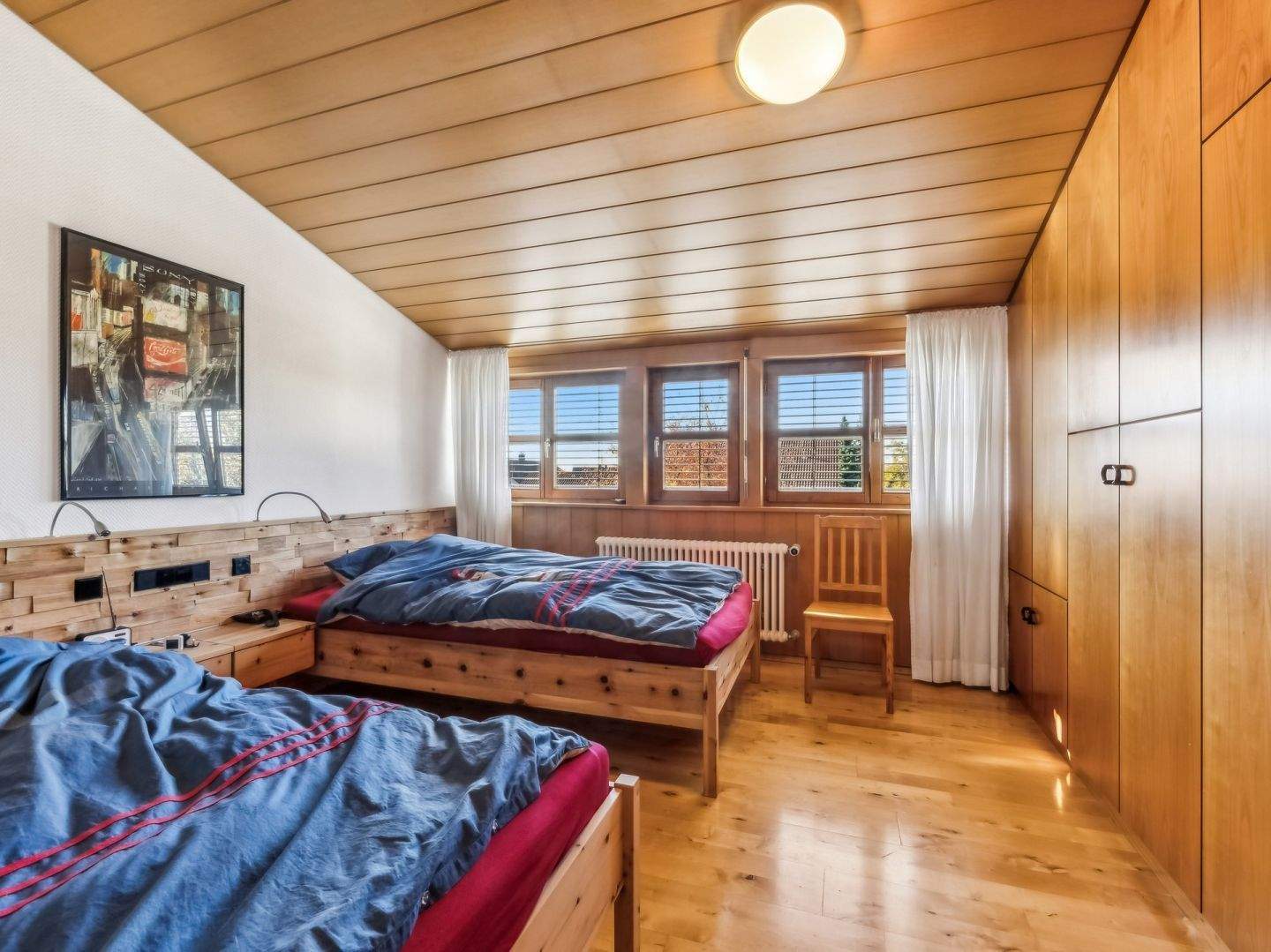 Immobilie in Heroldstatt - Einfamilienhaus mit Einliegerwohnung, Aufzug, Doppelgarage &amp; Traumgarten in Heroldstatt-Sontheim - Bild 11