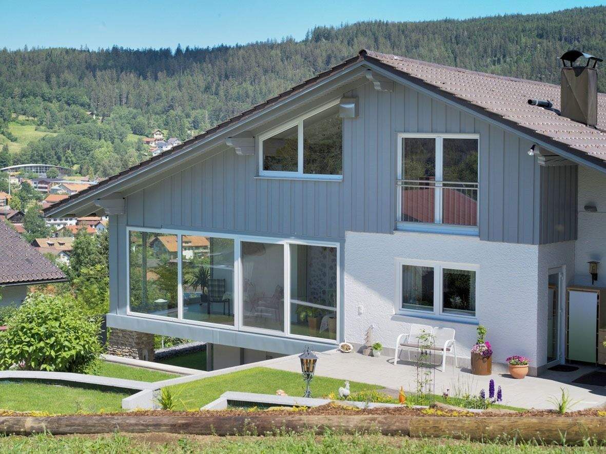 Immobilie in Bodenmais - Top gepflegtes Wohnhaus mit Ferienwohnungen in Aussichtslage in Bodenmais - Bild 2