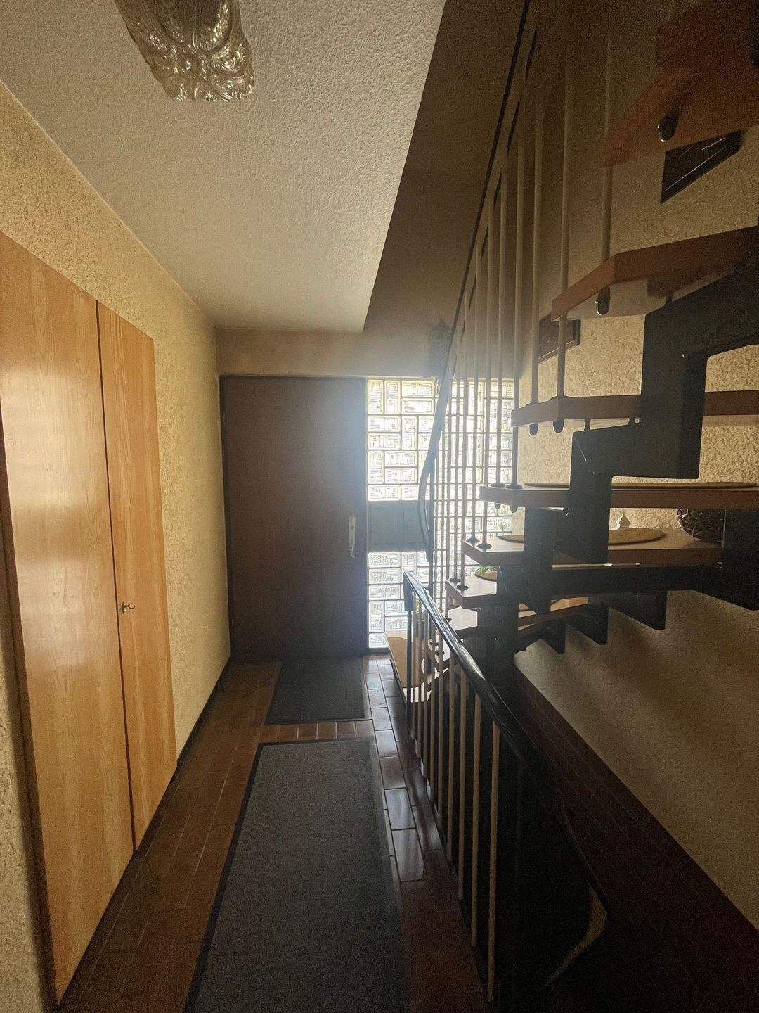 Immobilie in Malsburg-Marzell - Neuer Preis: Solides Zweifamilienhaus in Malsburg-Marzell mit viel Platz und jeder Menge Möglichkeiten - Bild 2