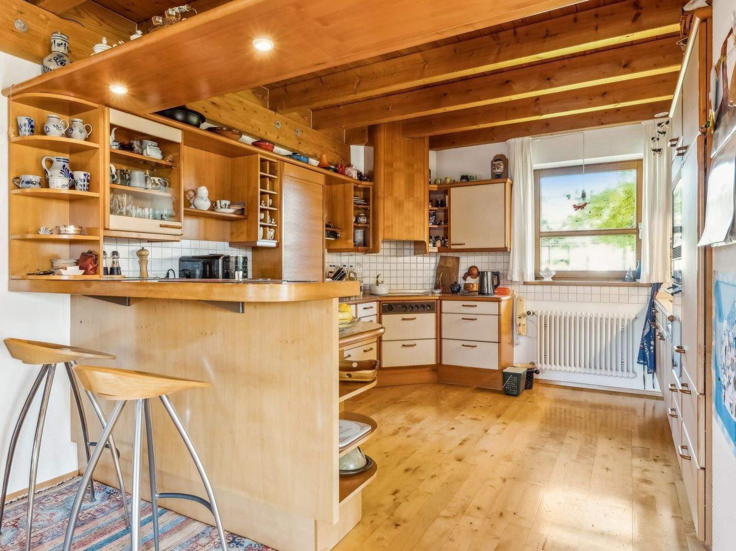 Immobilie in Heroldstatt - Einfamilienhaus mit Einliegerwohnung, Aufzug, Doppelgarage &amp; Traumgarten in Heroldstatt-Sontheim - Bild 4