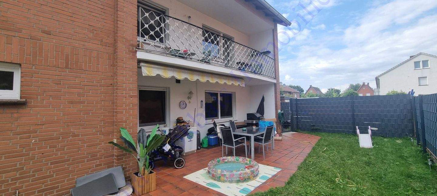 Immobilie in Harsewinkel - Zweifamilienhaus mit ausgebautem DG und mit 3 Garagen in Harsewinkel, provisionsfrei für Käufer - Bild 12