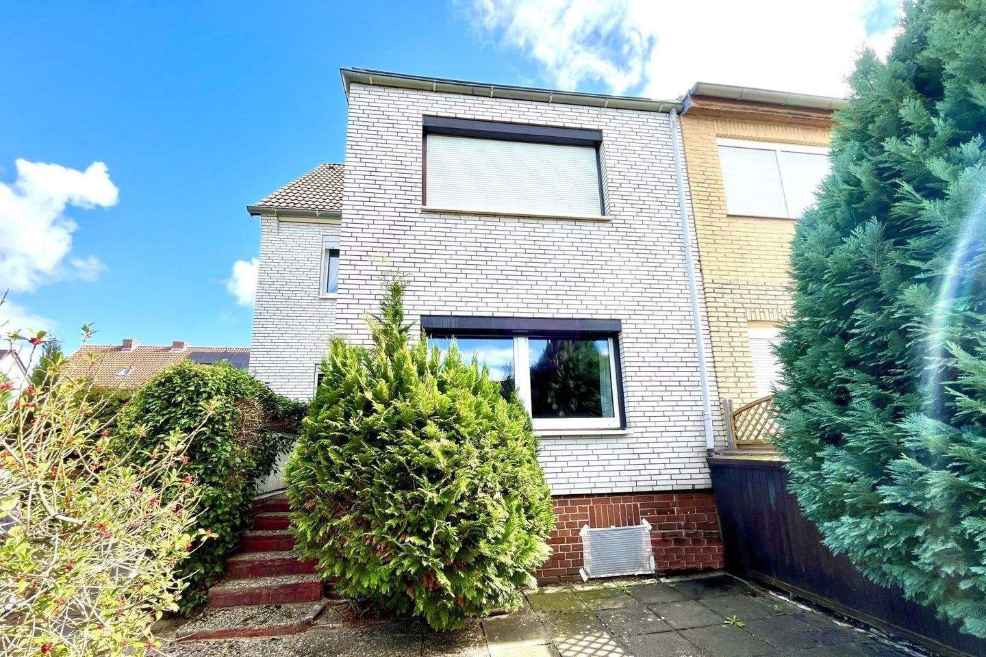 Immobilie in Wolfsburg - Vielseitiges Reihenendhaus mit Garten und Carport im Hellwinkel - Bild 6