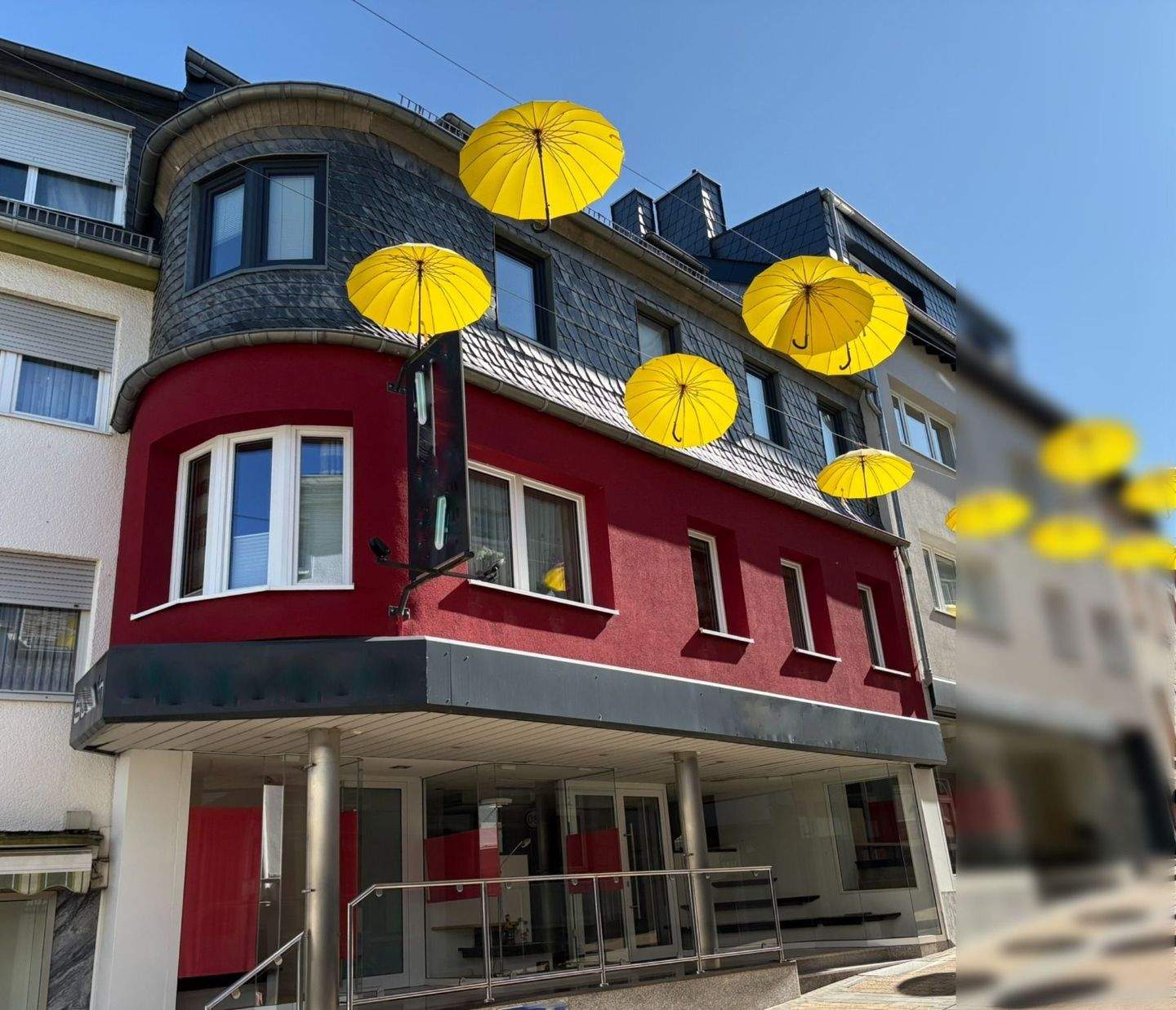 Immobilie in Prüm - **Wohn- und Geschäftshaus  in 1A Lage von Prüm mit Dachterrasse** - Bild 0