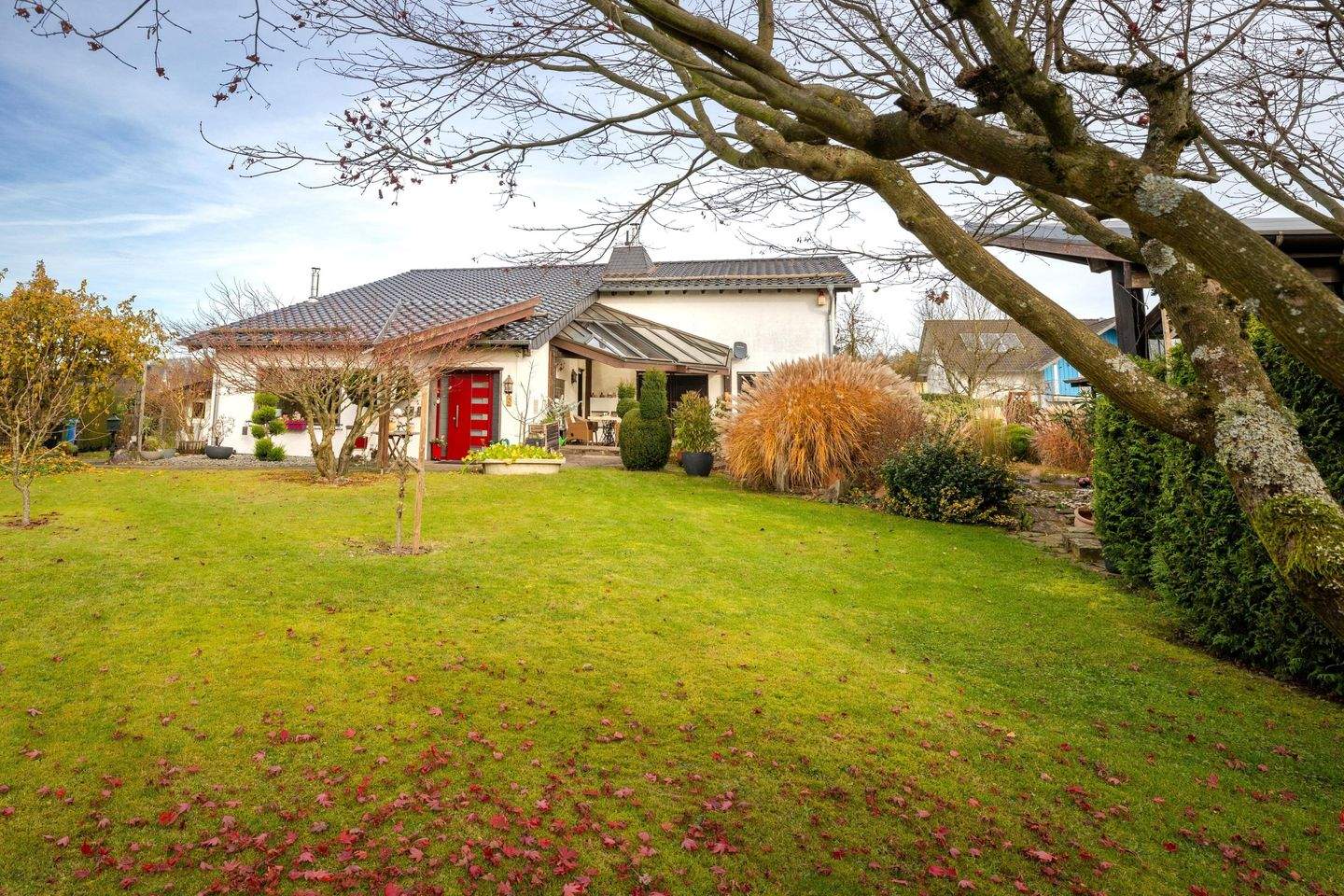 Immobilie in Anhausen - ! Außergewöhnliches Haus mit traumhaftem Garten ! - Bild 2