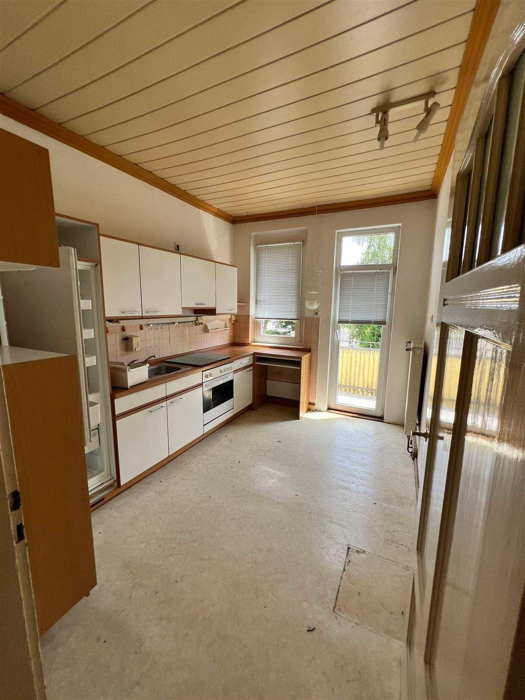 Immobilie in Forchheim - Villa im Jugendstil, aktuell als MFH genutzt - Drei Wohneinheiten mit Altbaucharme zentral in Forchheim zu verkaufen - Bild 12