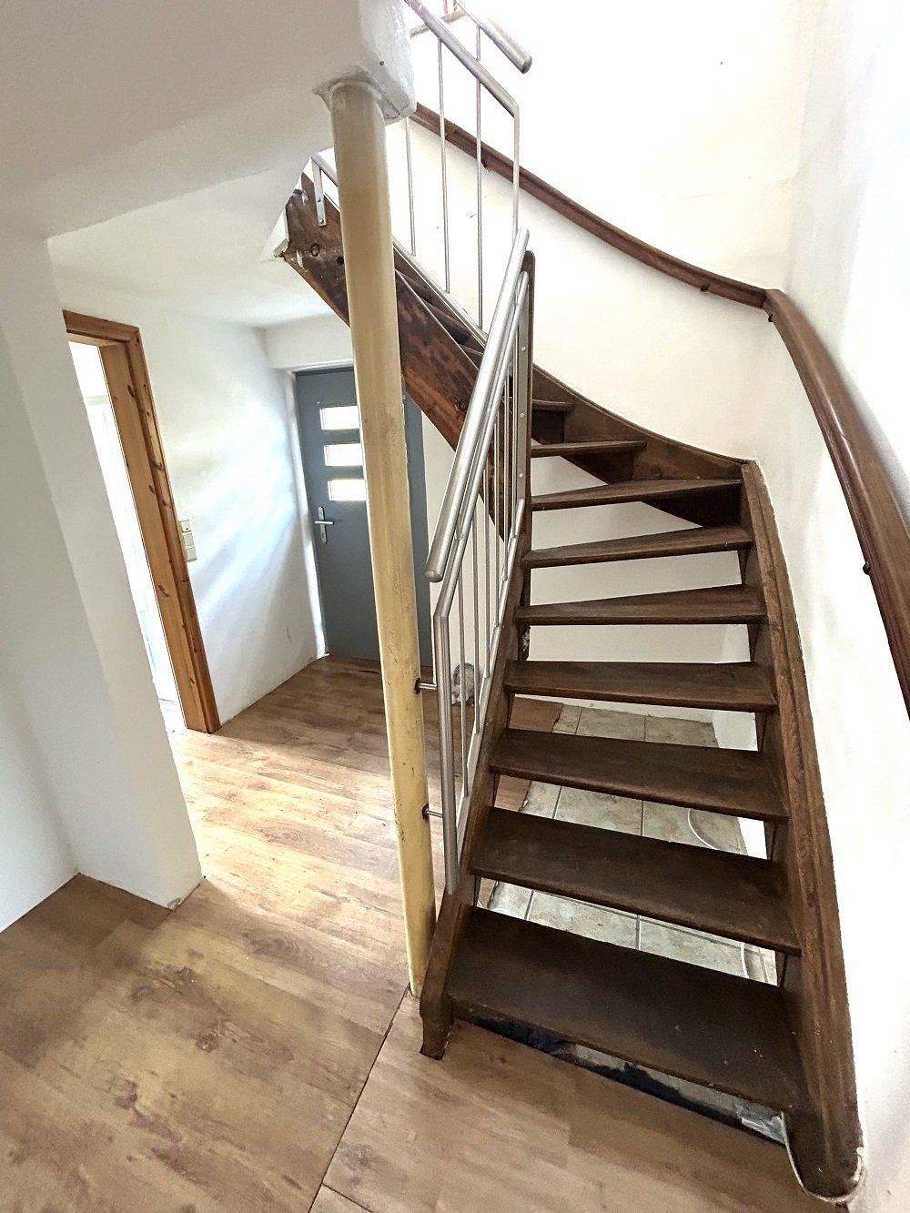 Immobilie in Altrich - zwei Wohnhäuser und rd. 20.000 qm Land direkt am Haus (Nähe zur Stadt Wittlich 5 km) - Bild 8