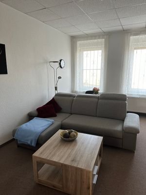 Wohnzimmer (ohne Möbel zu vermieten)