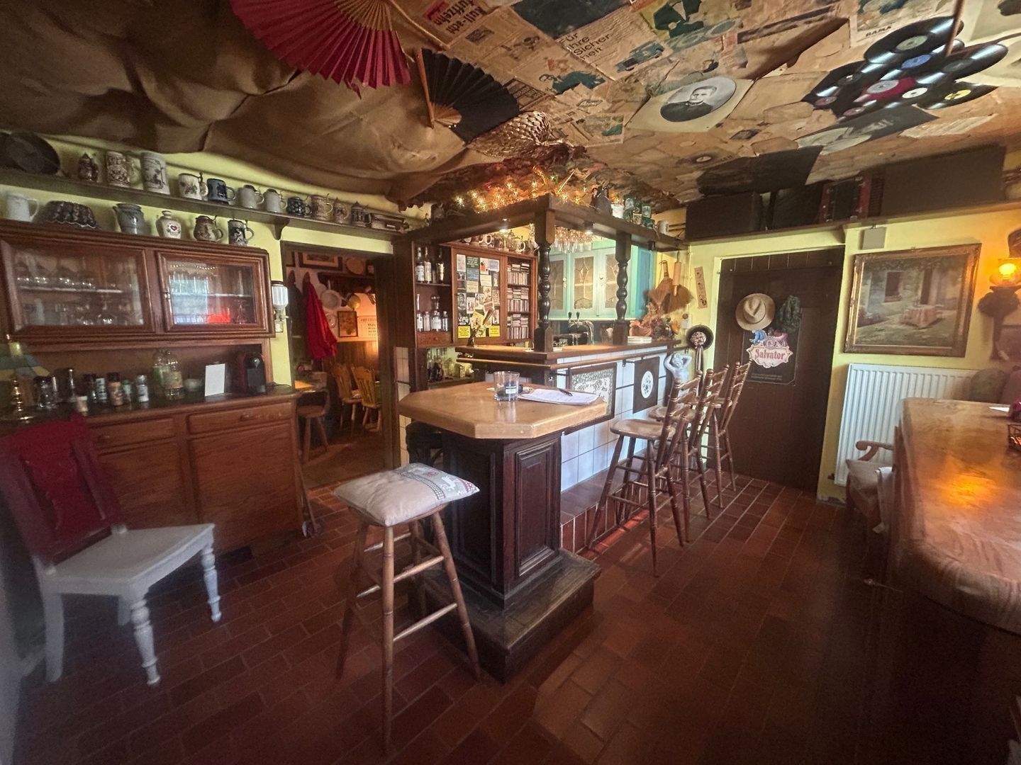 Immobilie in Lüdenscheid - Stilvolles Zweifamilienvilla mit Balkonen, Sauna, Kellerbar & Doppelcarport – auf großem Grundstück mit privater Zufahrt... - Bild 32