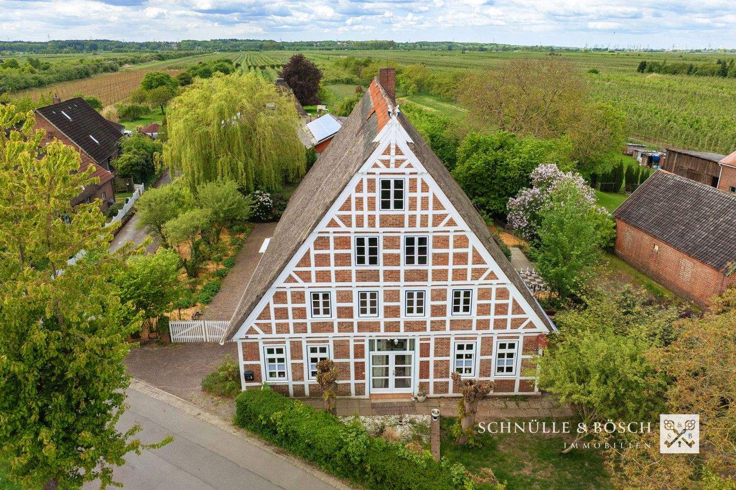 Immobilie in Guderhandviertel - Einfamilienhaus mit Einliegerwohnung im wunderschönen Alten Land - Bild 1