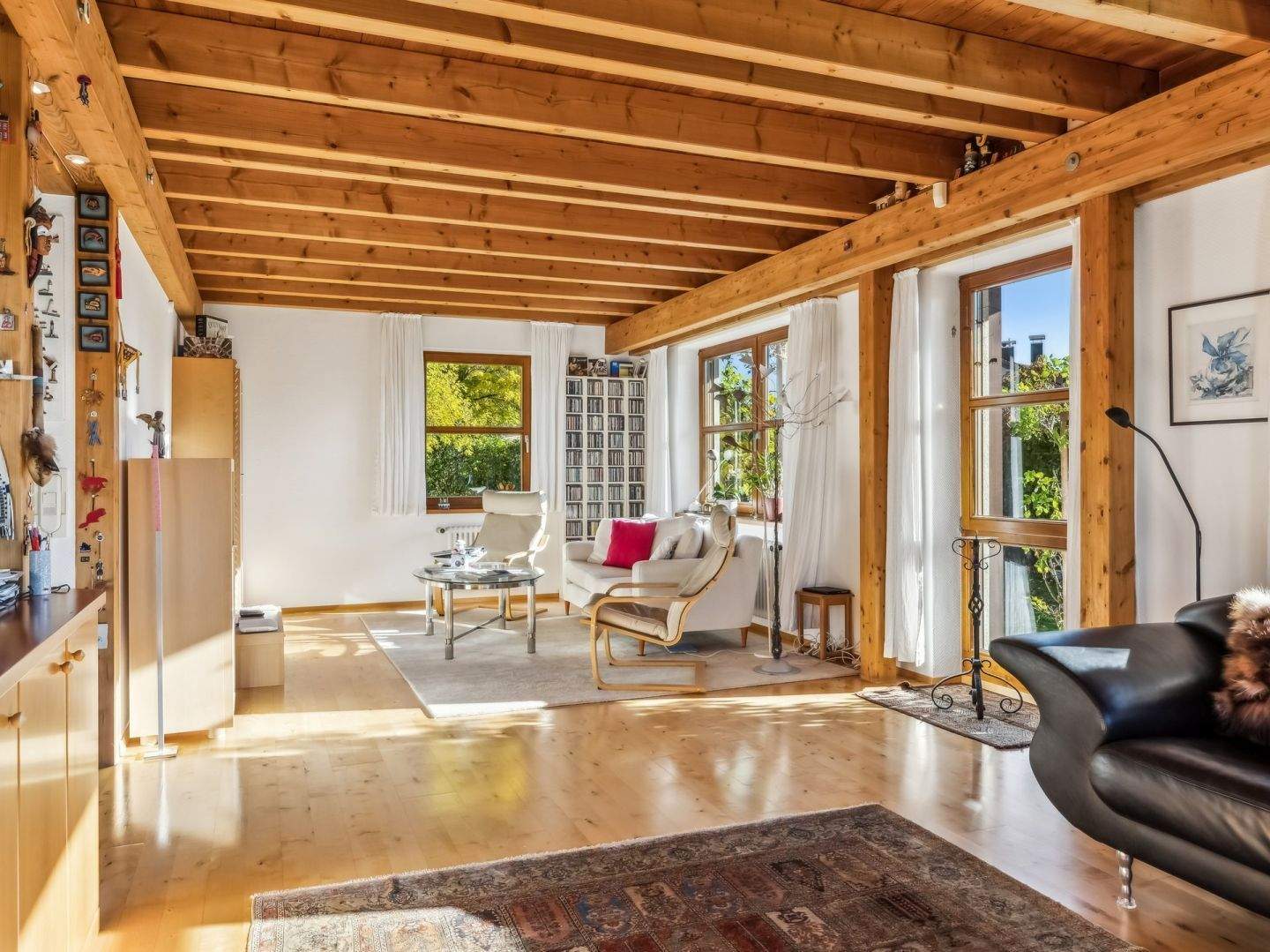 Immobilie in Heroldstatt - Einfamilienhaus mit Einliegerwohnung, Aufzug, Doppelgarage &amp; Traumgarten in Heroldstatt-Sontheim - Bild 0