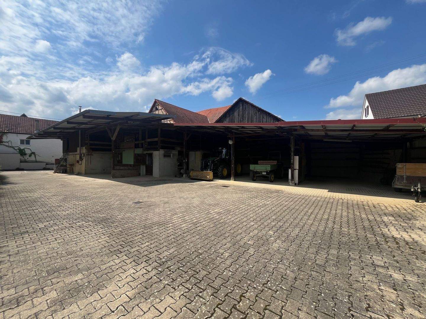 Immobilie in Efringen-Kirchen - Gepflegtes Bauernhaus in Egringen bietet massig Platz und noch mehr Möglichkeiten - Bild 4