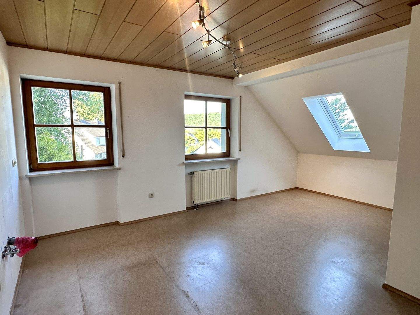 Immobilie in Neukirchen bei Sulzbach-Rosenberg - Das Haus für die große Familie! Einfamilienhaus mit Einliegerwohnung in Neukirchen b. Su,-Ro. - Bild 28