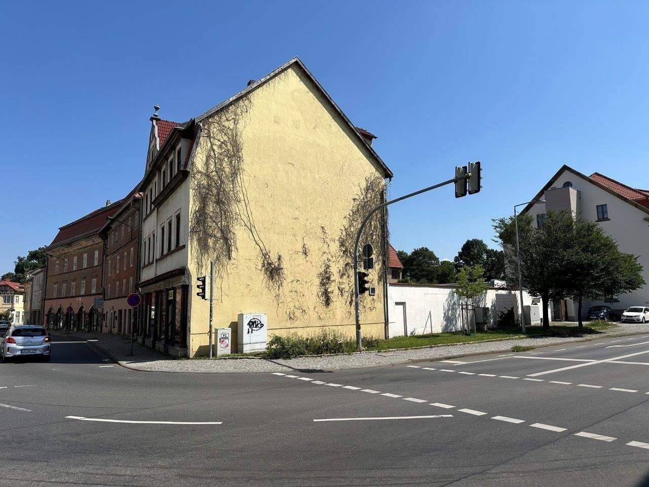 Immobilie in Arnstadt - Faktor 10,8 - Wohn- und Geschäftshaus im Zentrum von Arnstadt zu verkaufen - Bild 2