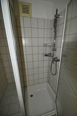 Duschbad in erster Ebene, Bild 2