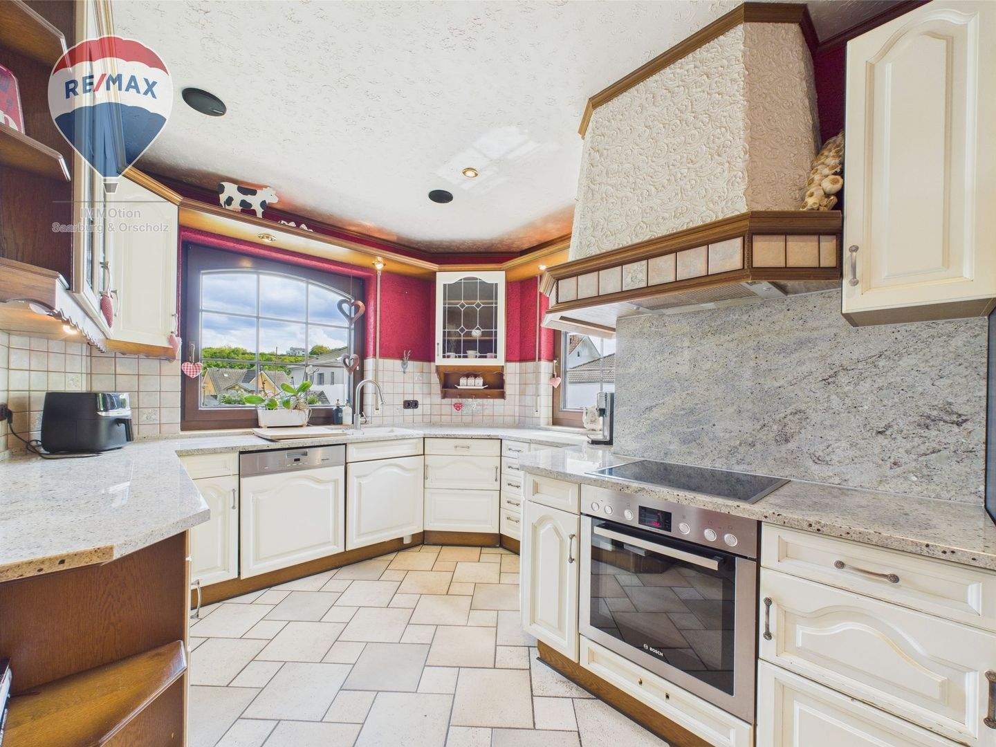 Immobilie in Merzkirchen - Großzügiges Wohnen im Landhausstil - Bild 4