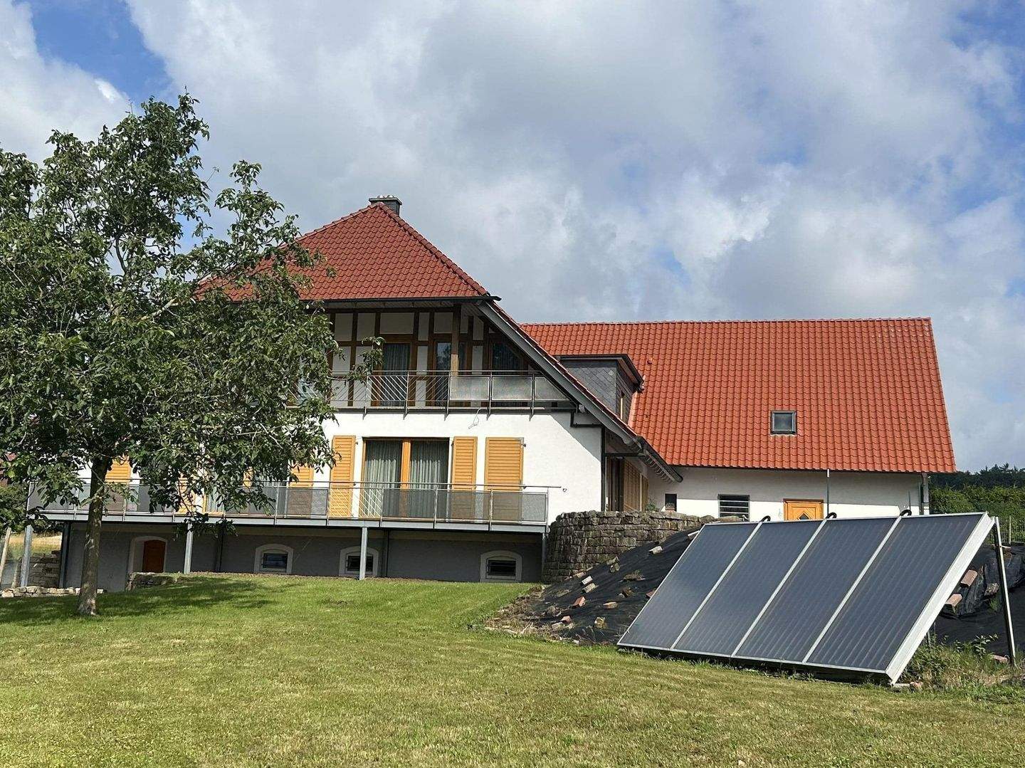 Immobilie in Preußisch Oldendorf - Schönes Landhaus! Großzügiges Anwesen für Tier- und Pferdehaltung! - Bild 1