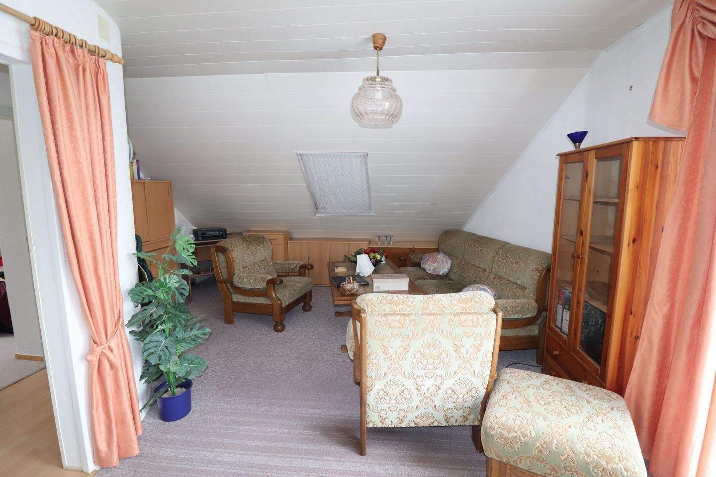 Immobilie in Unterschwaningen - Wohnhaus mit schönem Garten in 91743 Unterschwaningen - Bild 19