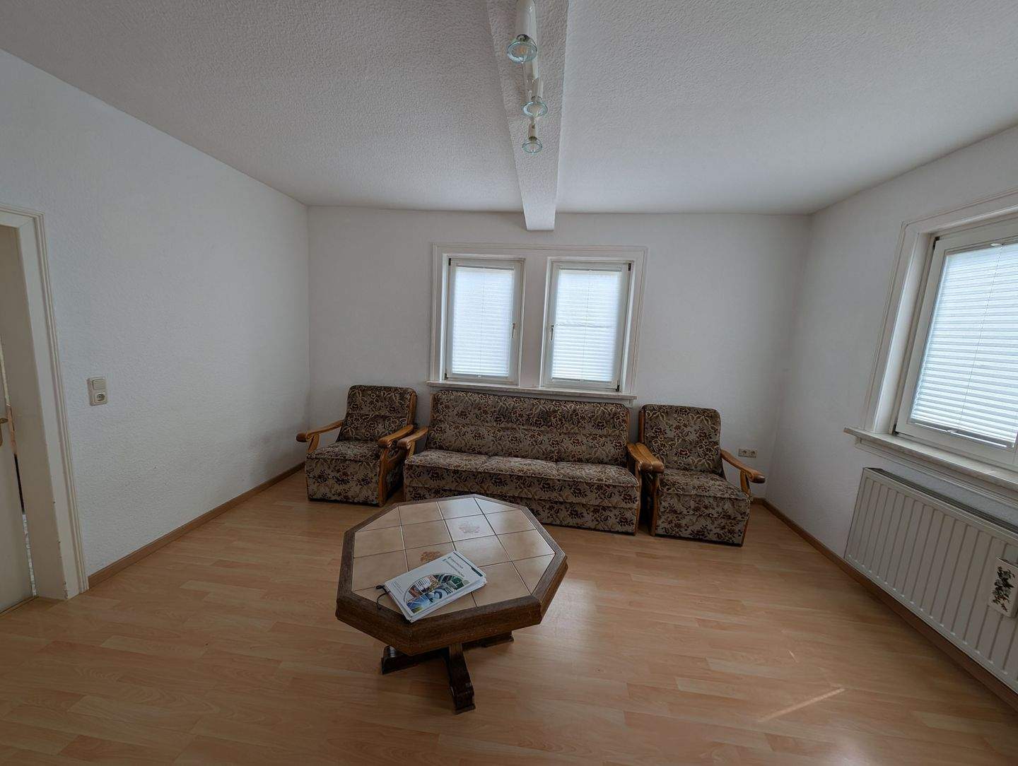 Immobilie in Geratal - Interessantes kleines  Zweifamilienhaus mit  historischem Flair in  Frankenhain zu verkaufen - Bild 6