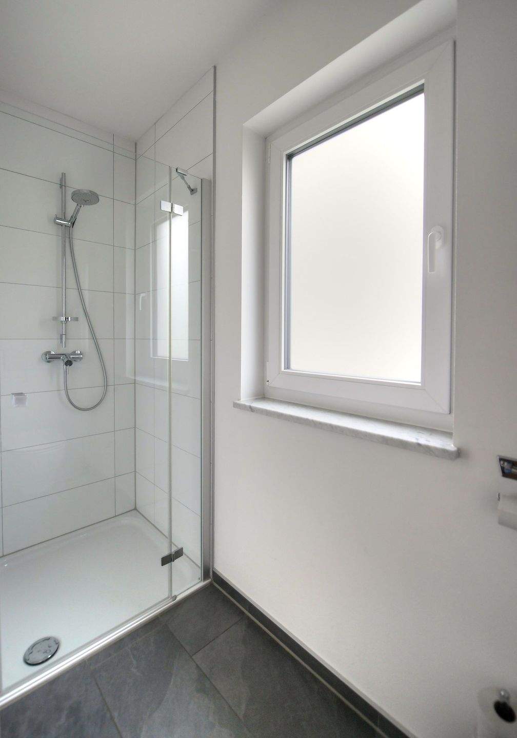 Immobilie in Vogtareuth - Niedrigenergiehaus für (große) Familien - zusätzlicher Platz für Praxis oder Gewerbe kein Problem - Bild 12