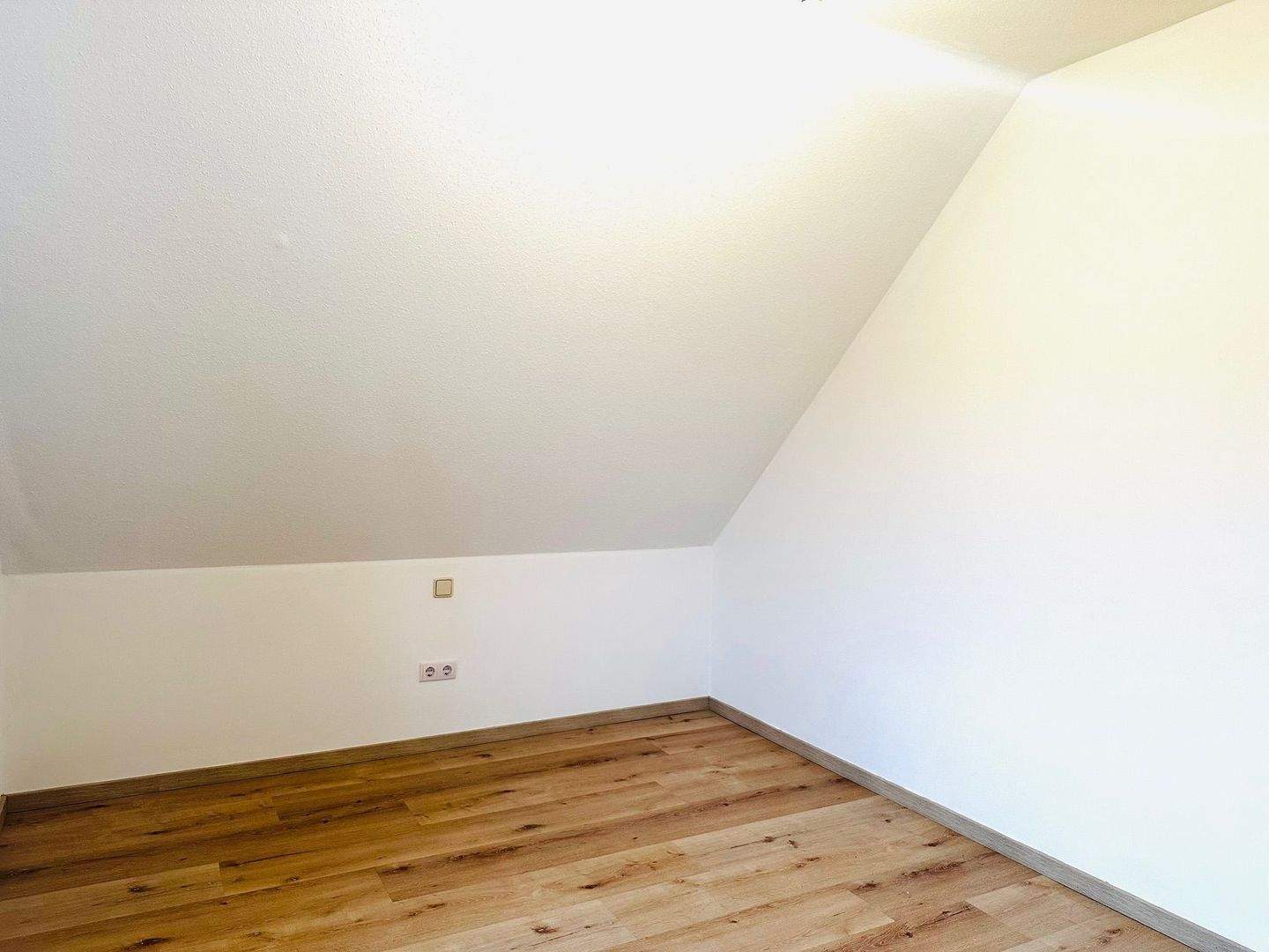 Immobilie in Langenzenn - Gemütliche 2-Zimmer-Wohnung im Herzen von Langenzenn - Bild 11