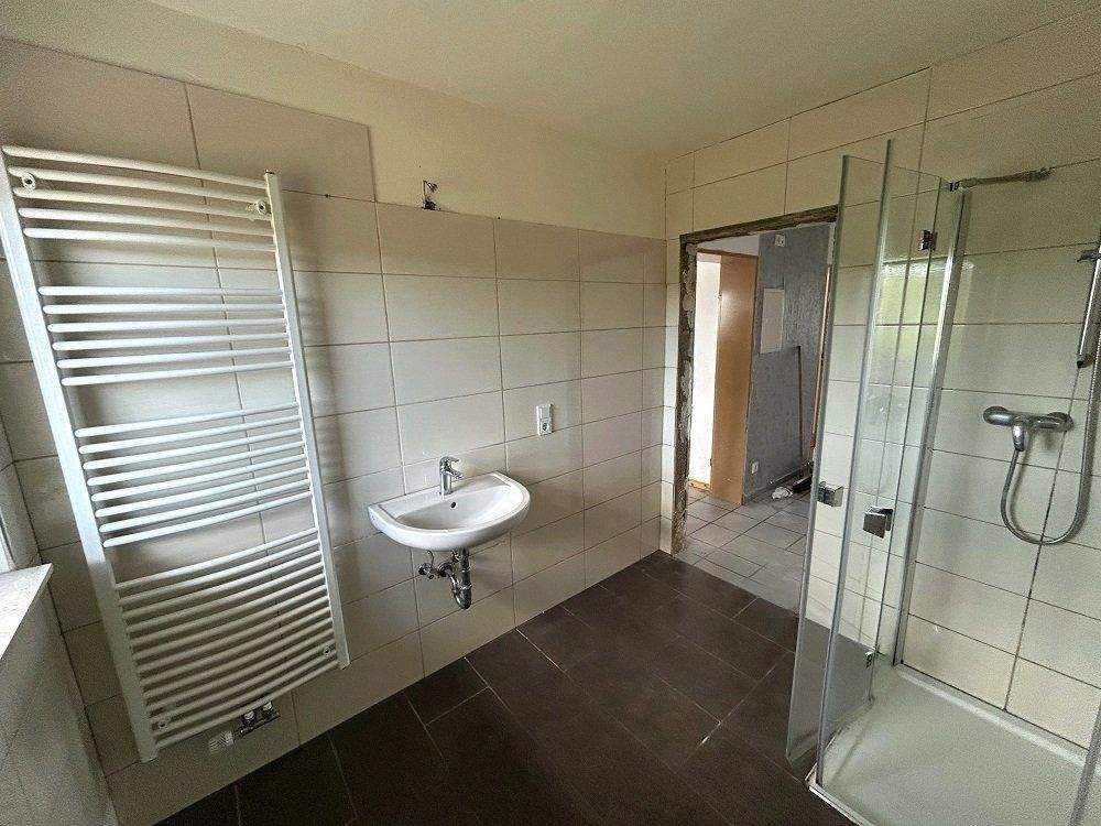 Immobilie in Altrich - zwei Wohnhäuser und rd. 20.000 qm Land direkt am Haus (Nähe zur Stadt Wittlich 5 km) - Bild 20