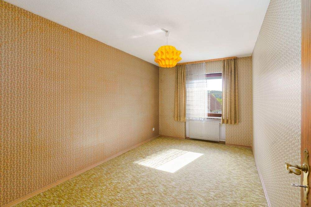 Immobilie in Karbach - Bezugsfreies Einfamilienhaus mit Einliegerwohnung und großem Grundstück! - Bild 6