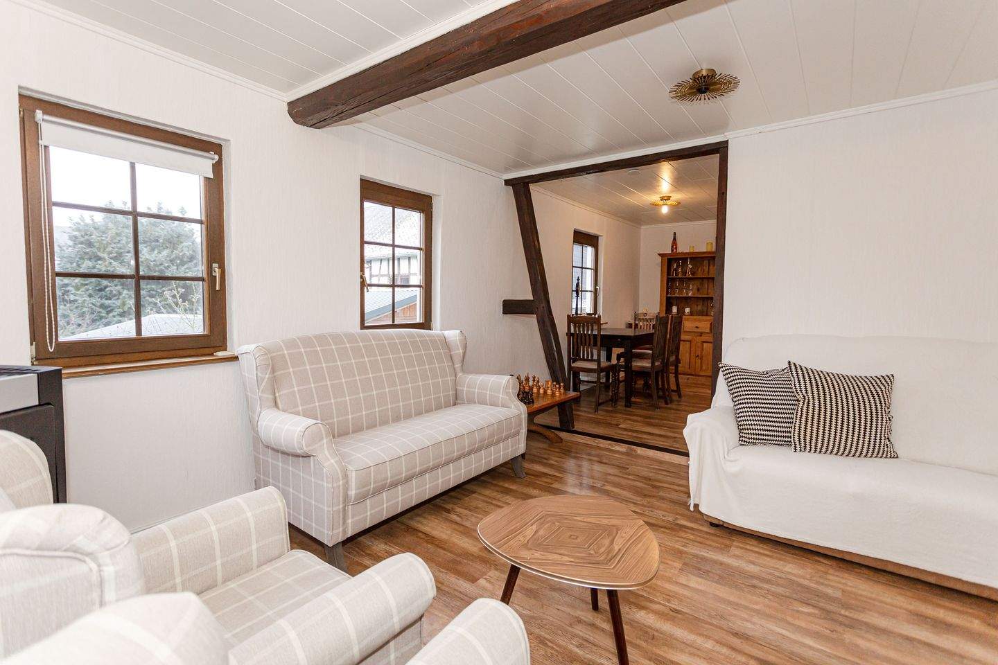 Immobilie in Mastershausen - Charmantes und modernisiertes Familienhaus mit Garge und Garten in Mastershausen, Nähe Kastellaun - Bild 3