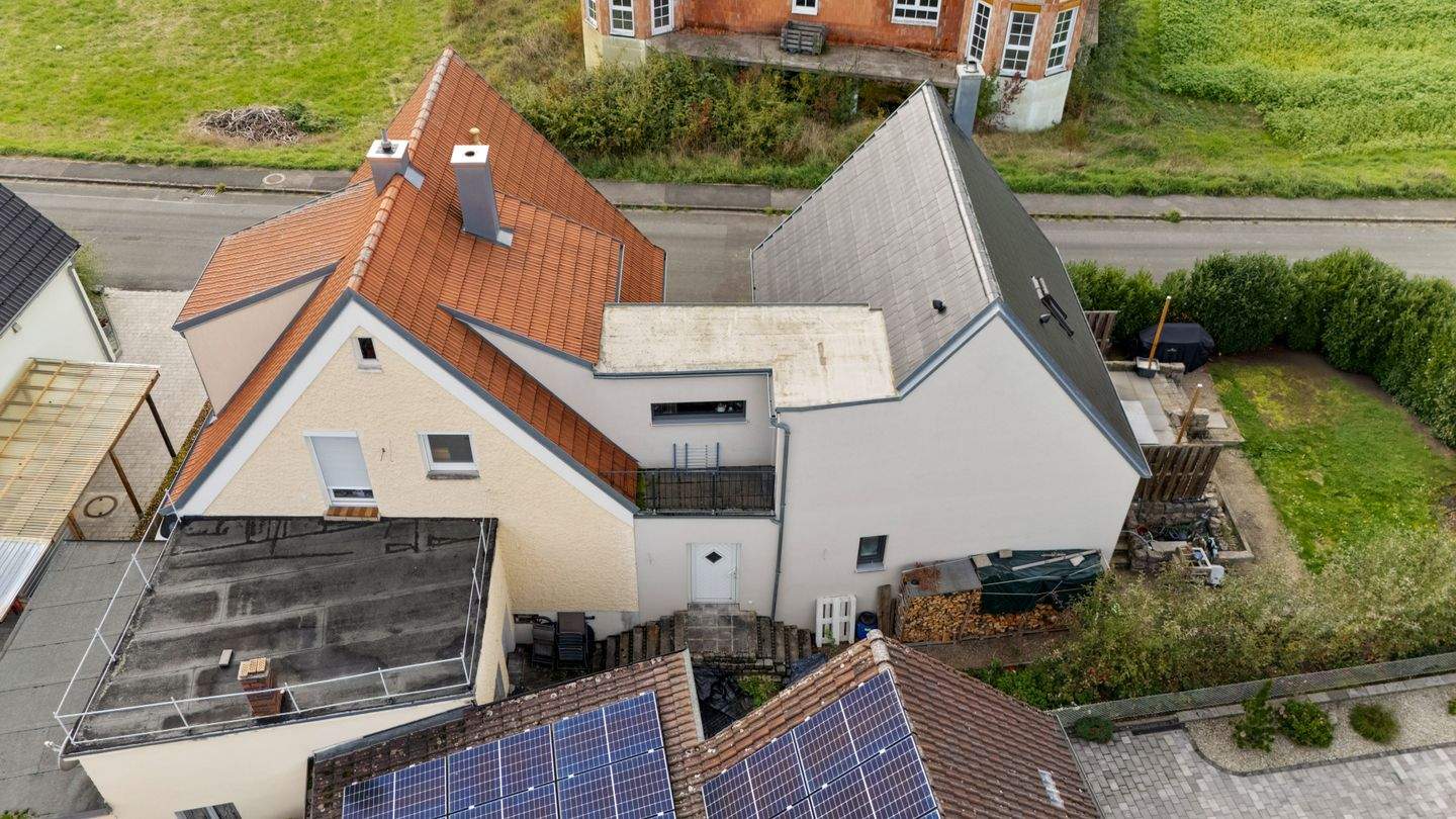 Immobilie in Viereth-Trunstadt - Anbau aus 2014! Zweifamilienhaus mit flexiblen Nutzungsmöglichkeiten und toller Aufteilung - Bild 18