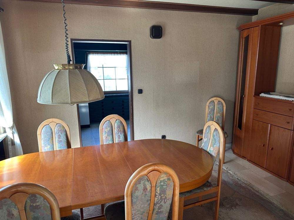 Immobilie in Helsa - Attraktives Einfamilienhaus mit Einliegerwohnung , Garage und Wintergarten in ruhiger Lage von Helsa - Bild 5