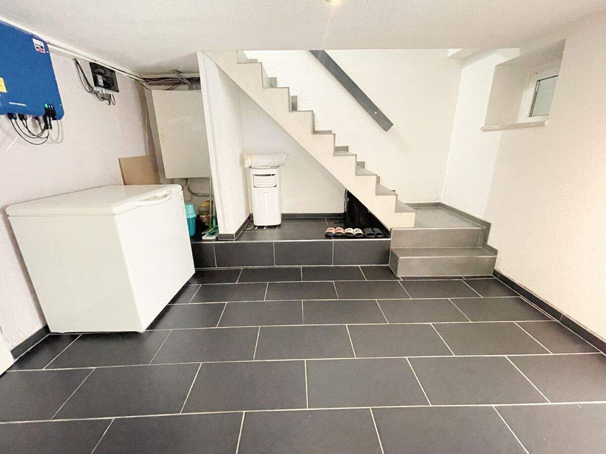 Immobilie in Nalbach - Familienfreundliches Einfamilienhaus mit Photovoltaik, Stellplätzen und Garten - Bild 15