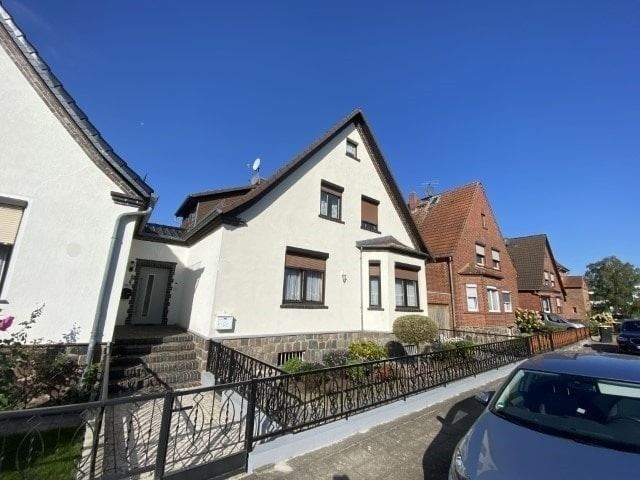 Immobilie in Waren (Müritz) - EFH mit viel Platz, zentrale Lage - Bild 1