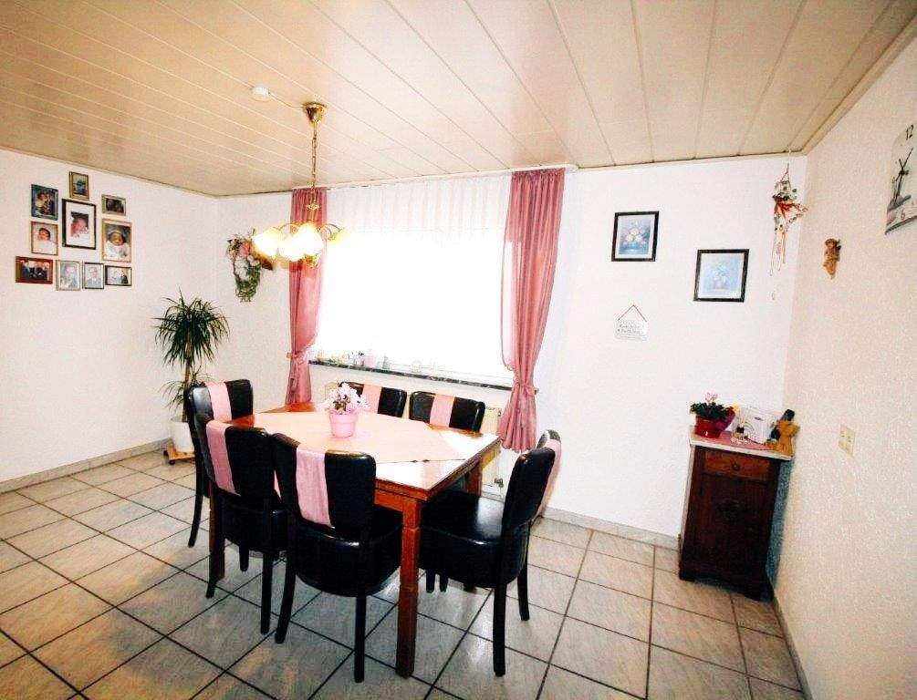 Immobilie in Kürnbach - Charmante 6-Zimmer-Maisonette-Wohnung mit großem Garten - Bild 8