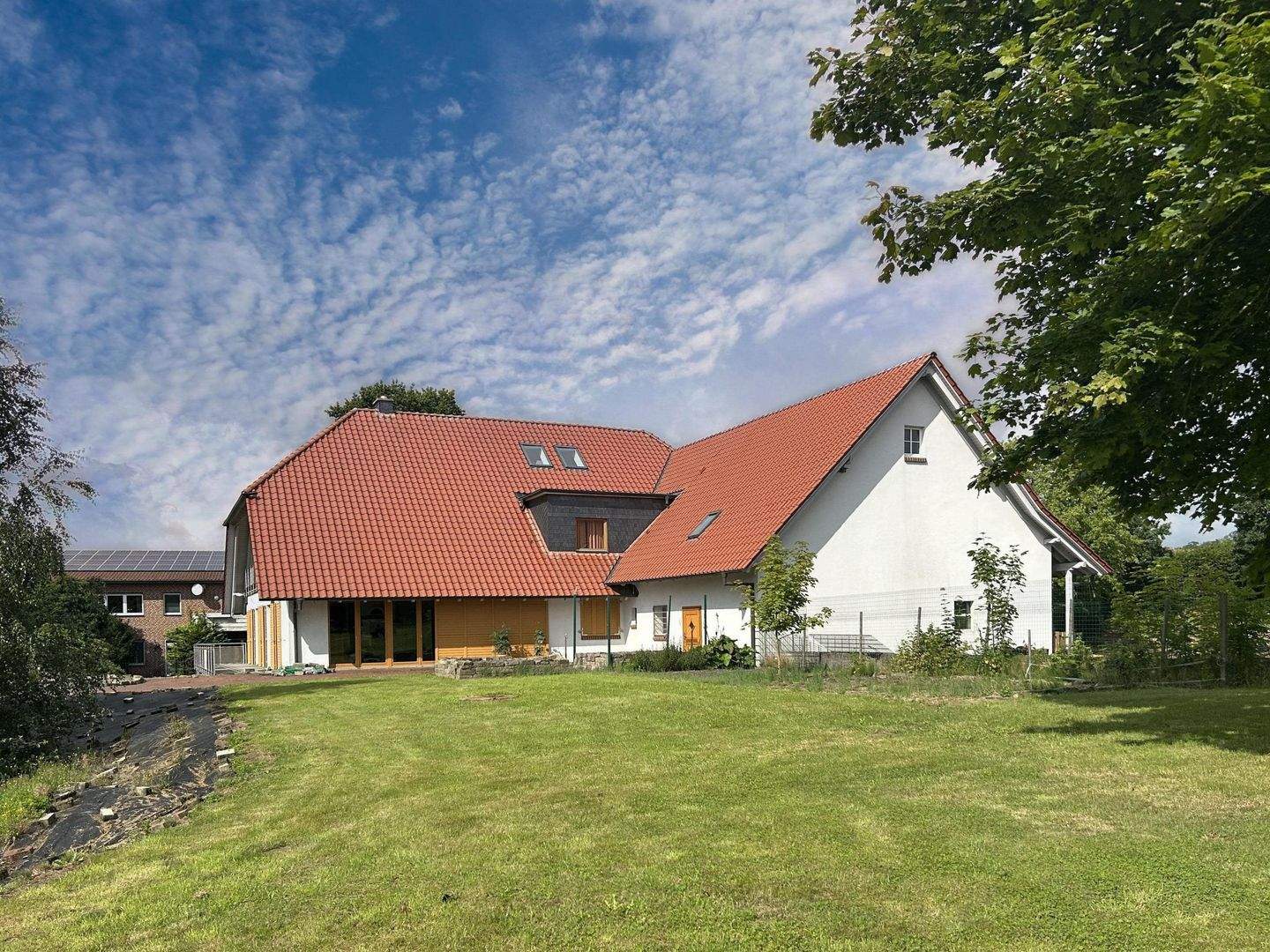 Immobilie in Preußisch Oldendorf - Schönes Landhaus! Großzügiges Anwesen für Tier- und Pferdehaltung! - Bild 4