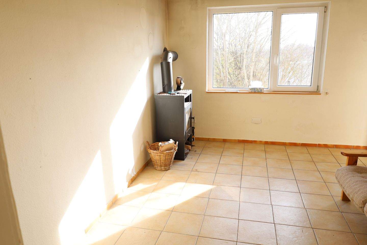 Immobilie in Schwenningen - CHARMANTES (FERIENHAUS-) HÄUSLE: im romantischen Schwenningen - Bild 3