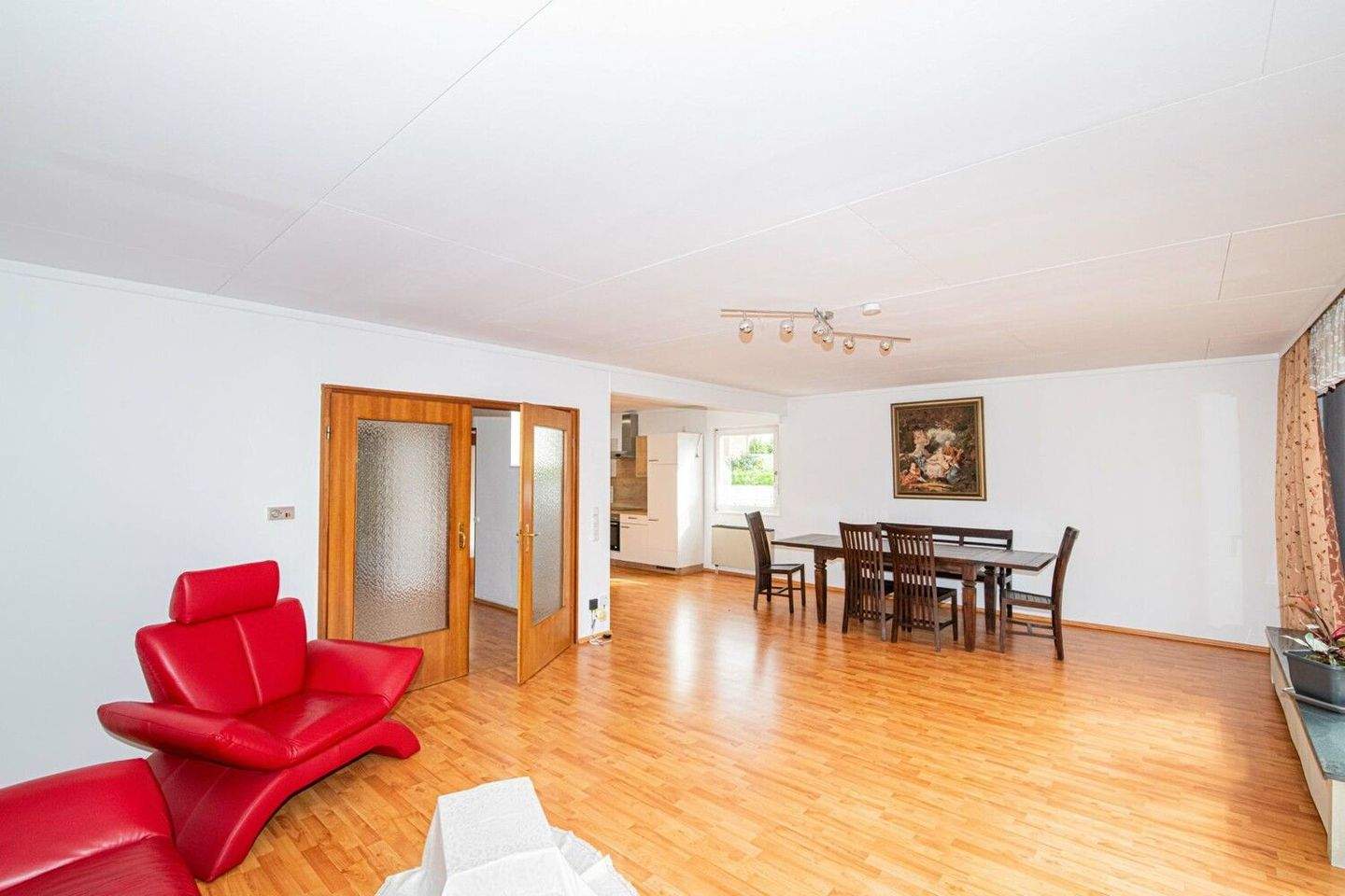 Immobilie in Furth im Wald - Familienfreundliches Einfamilienhaus mit offenem Wintergarten und herrlicher Gartenanlage - Bild 19