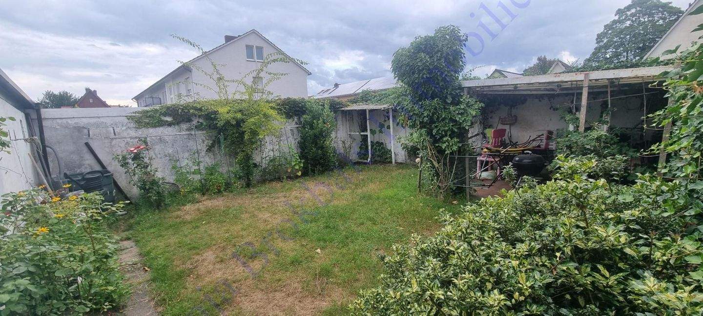 Immobilie in Harsewinkel - Zweifamilienhaus mit ausgebautem DG und mit 3 Garagen in Harsewinkel, provisionsfrei für Käufer - Bild 20