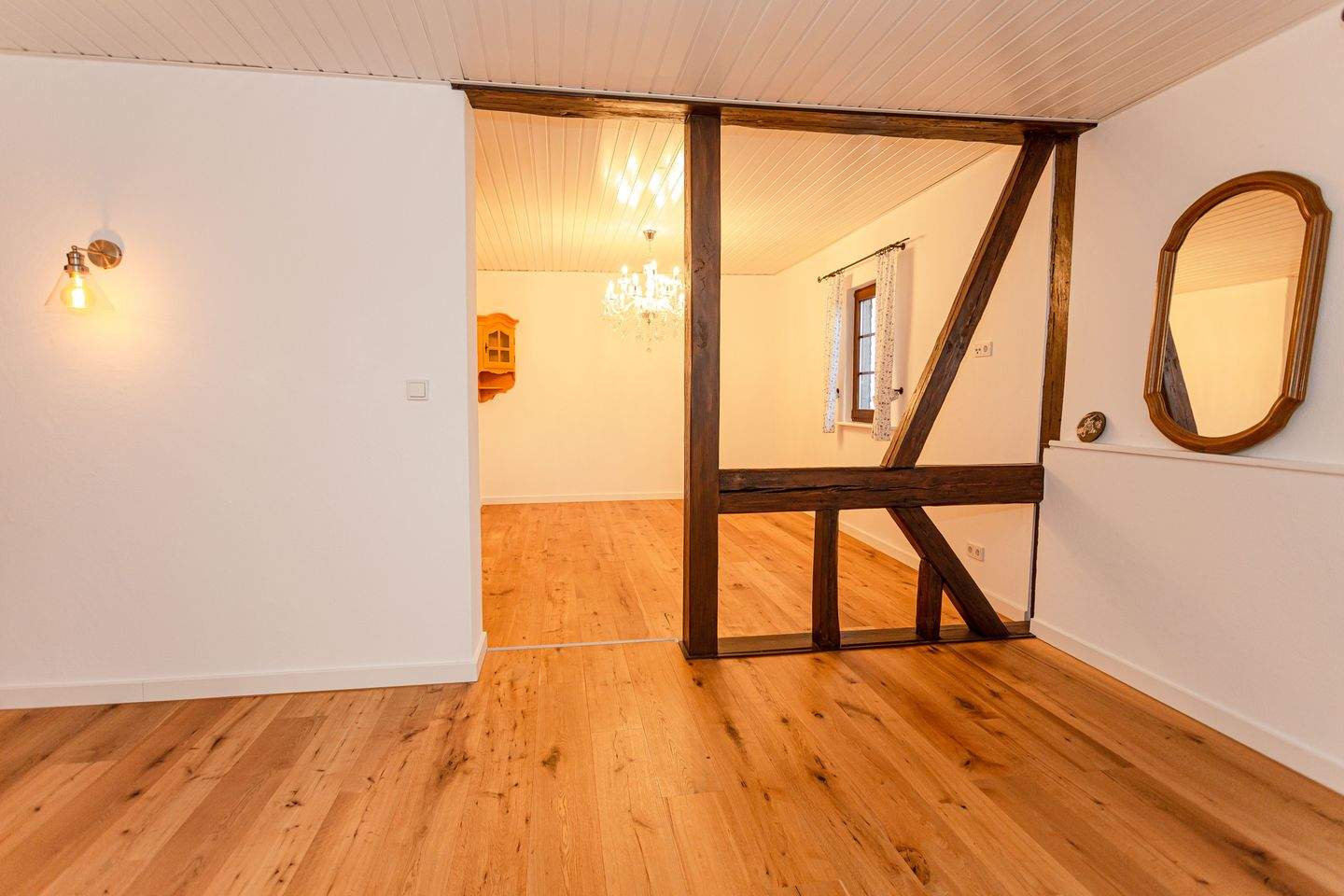 Immobilie in Mastershausen - Charmantes und modernisiertes Familienhaus mit Garge und Garten in Mastershausen, Nähe Kastellaun - Bild 16