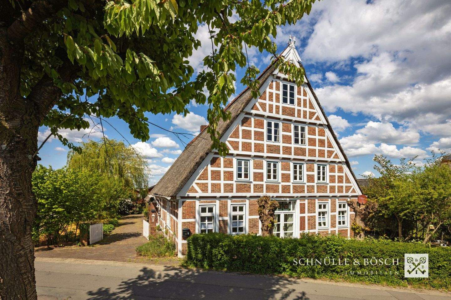 Immobilie in Guderhandviertel - Einfamilienhaus mit Einliegerwohnung im wunderschönen Alten Land - Bild 0