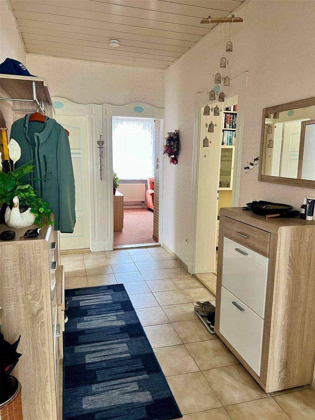 Immobilie in Forchheim - Villa im Jugendstil, aktuell als MFH genutzt - Drei Wohneinheiten mit Altbaucharme zentral in Forchheim zu verkaufen - Bild 5