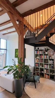 Wohnbereich mit Treppe