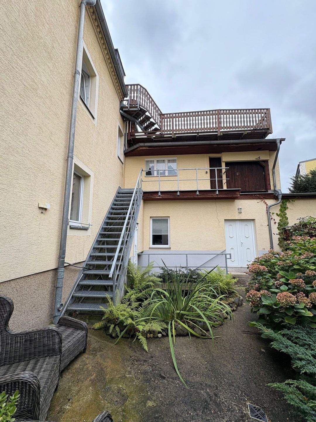 Immobilie in Freital - Ehemaliges 3-Fam.-Haus Nähe Freitaler Klinikum, aktuell zwei schönen Wohnungen sowie attraktive Gewerberäume - Bild 13
