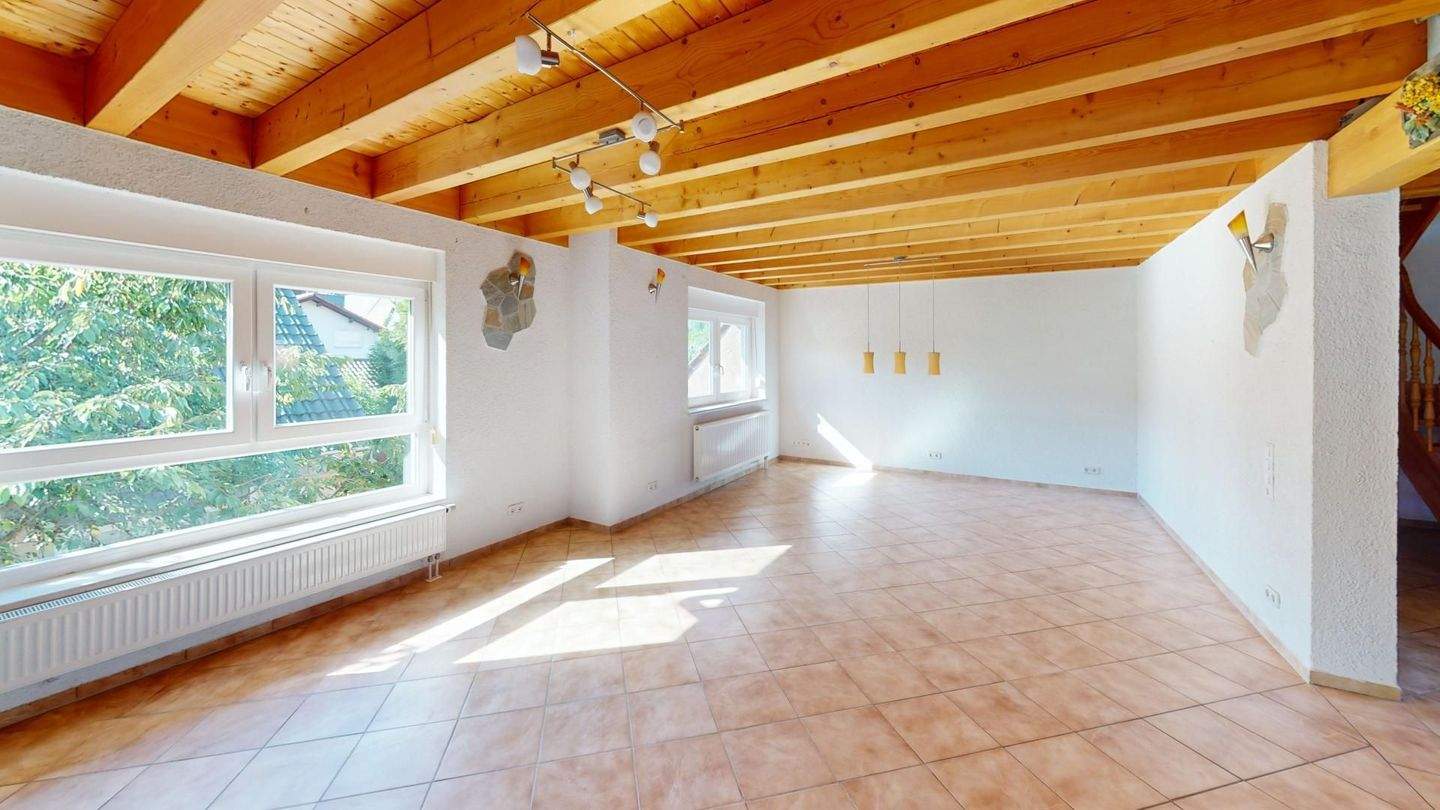 Immobilie in Meckesheim - Familiendomizil mit Potenzial - Charmantes Zweifamilienhaus in Mönchzell - Bild 1