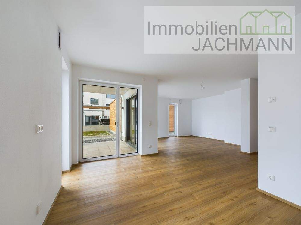 Immobilie in Schwarzach - Ihr neues Zuhause wartet auf Sie - Neue barrierefreie 2-Zimmer-Wohnung im Erdgeschoss mit Tiefgarage - Bild 3