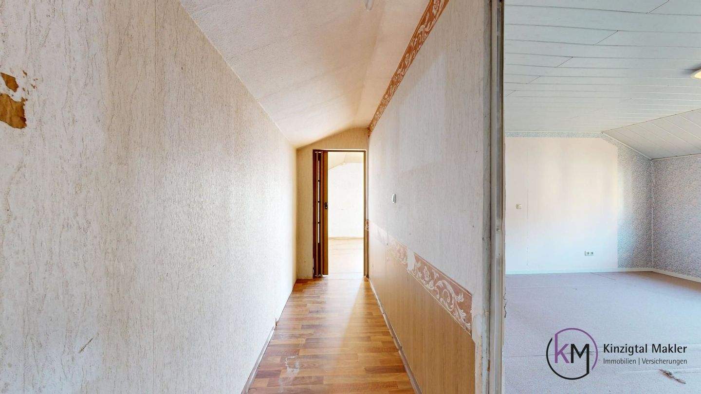 Immobilie in Bad Soden-Salmünster - ++ PROVISIONSFREI ++ "ENTFALTEN SIE IHRE WOHNTRÄUME" Großzügiges Mehrgenerationenhaus mit Gestaltungsspielraum! - Bild 22