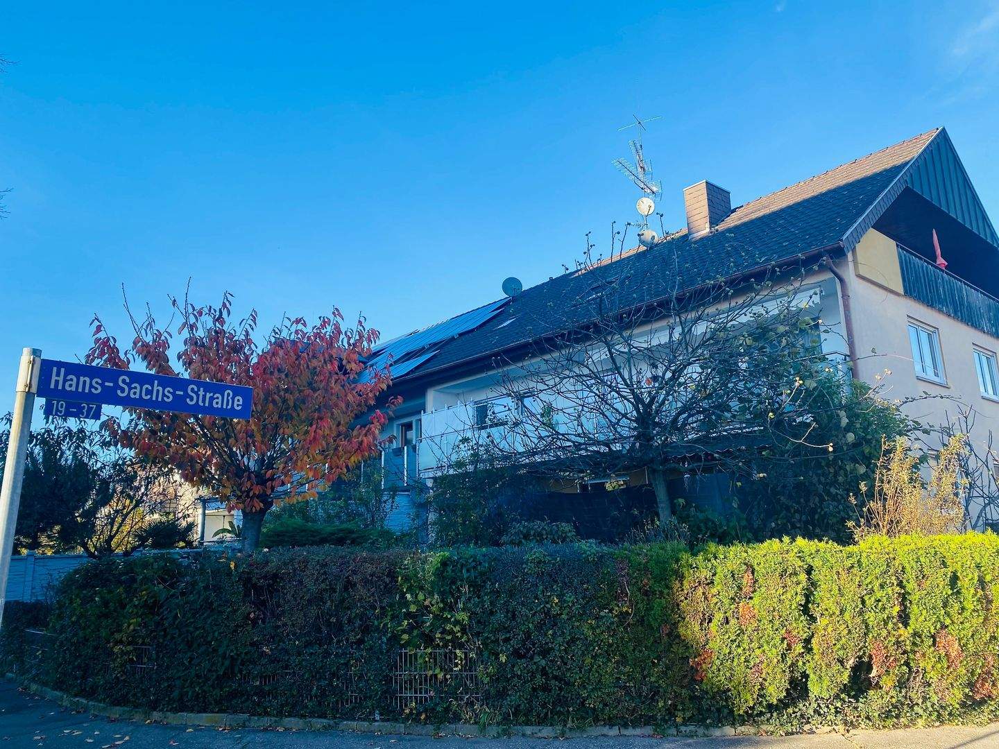 Immobilie in Teningen - Modernisierte 3 Zimmer DG-Wohnung in solidem 3-Fam.Haus - Bild 1