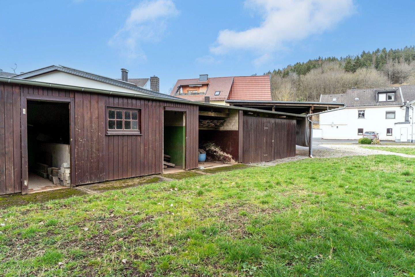 Immobilie in Hellenthal - Einzigartiges Anwesen - großzügiges Wohn- & Geschäftshaus in Hellenthal. *provisionsfrei* - Bild 4