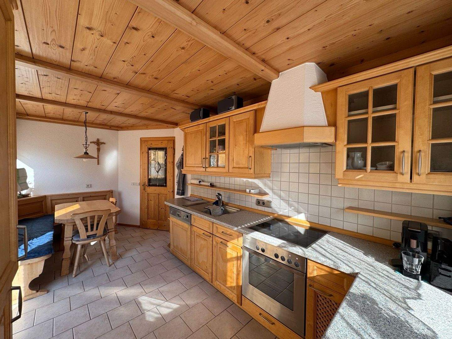 Immobilie in Schleching - Teilerneuerte Süd-West-Haushälfte mit Doppelgarage in stiller Randlage - Bild 10