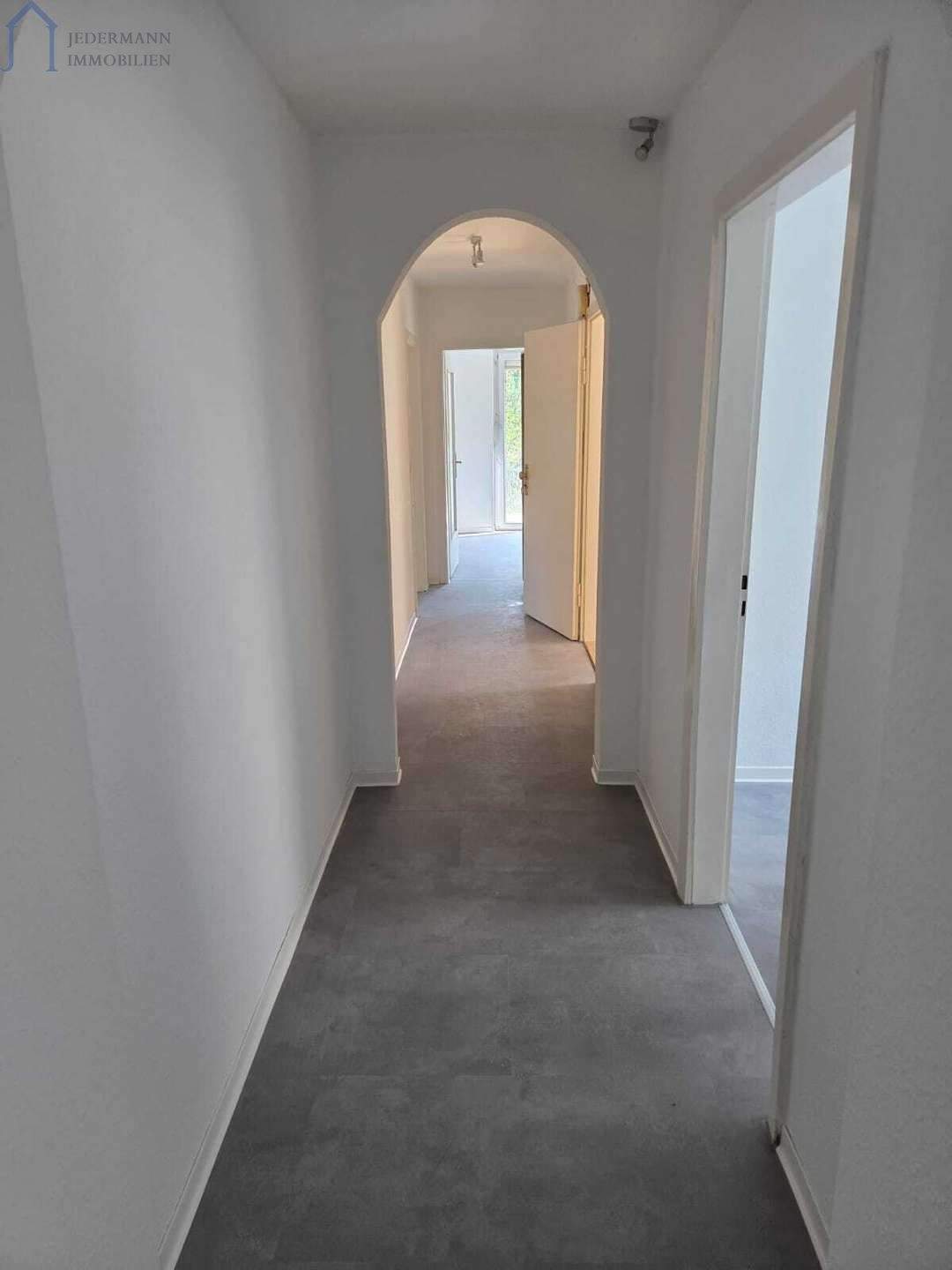 Immobilie in Gerbrunn - Ein Zuhause für Generationen - Mehrfamilienhaus zu verkaufen! - Bild 3