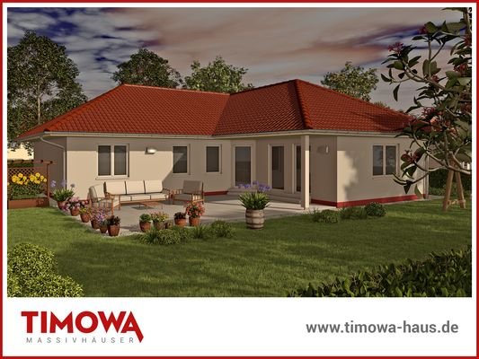 TIMOWA-Massivhäuser - Terrassenansicht des Bungalow "Drigge 143"